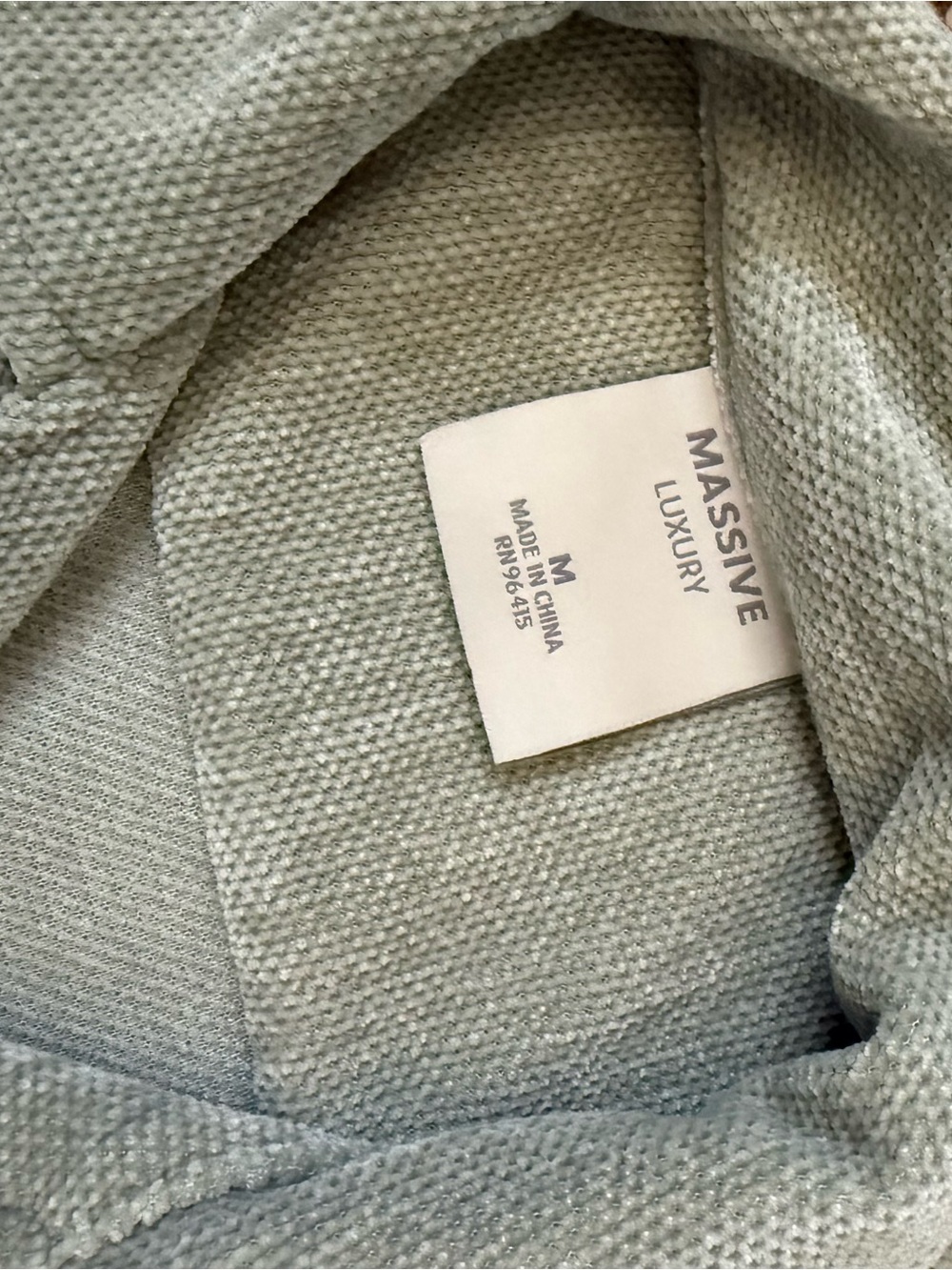 Men’s button down - Picture 2 of 2